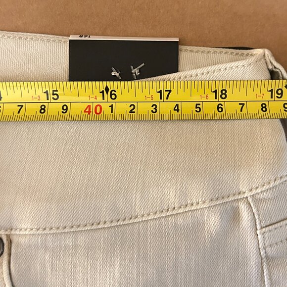 NWT TORRID Denim 16R Skinny Mid-Rise Button Zip Fly Cream Plus Jegging Jeans - Picture 9 of 12